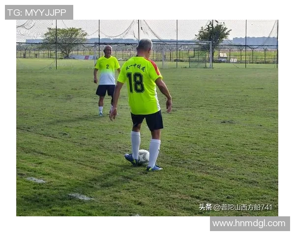 足球明星现场安保视频揭秘安保措施如何保障球星安全与赛事顺利进行