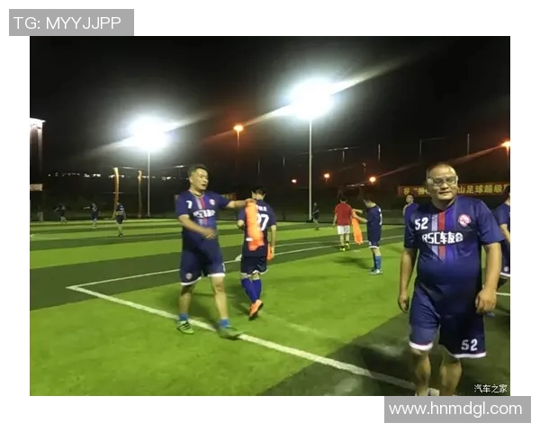 车内放着足球明星的奇妙旅程与精彩瞬间分享